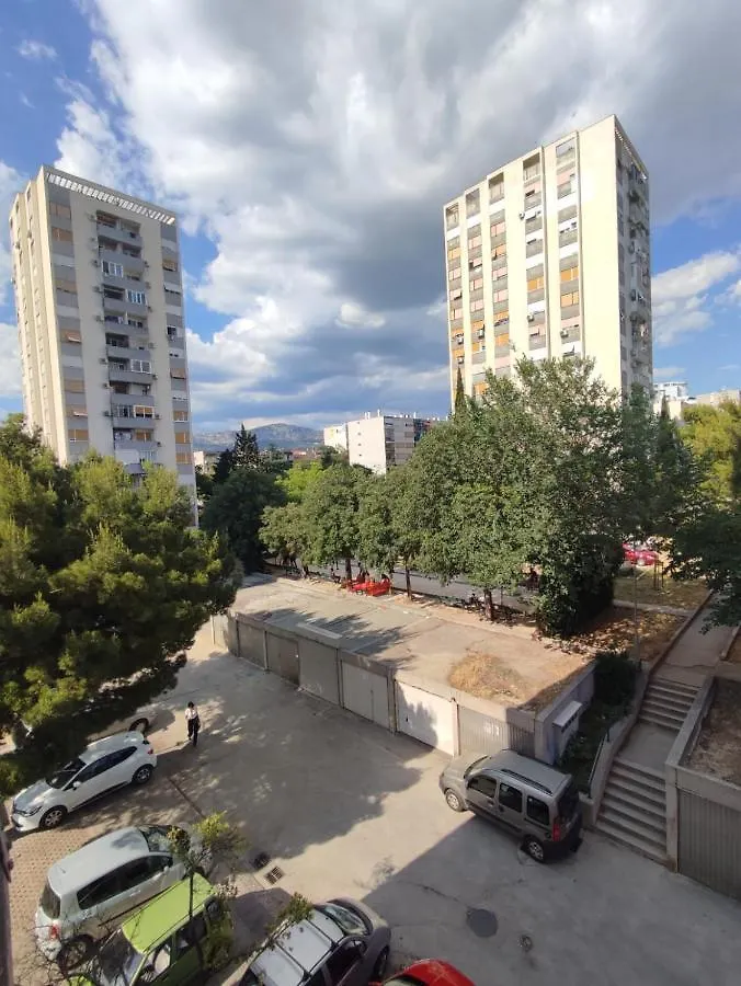 Apartment Lenka -Split ,Great Location contacts